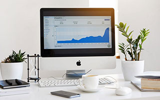 开云体育俱乐部官网-2019年全明星：库里“神级”出手引发全场欢呼声，17年全明星库里